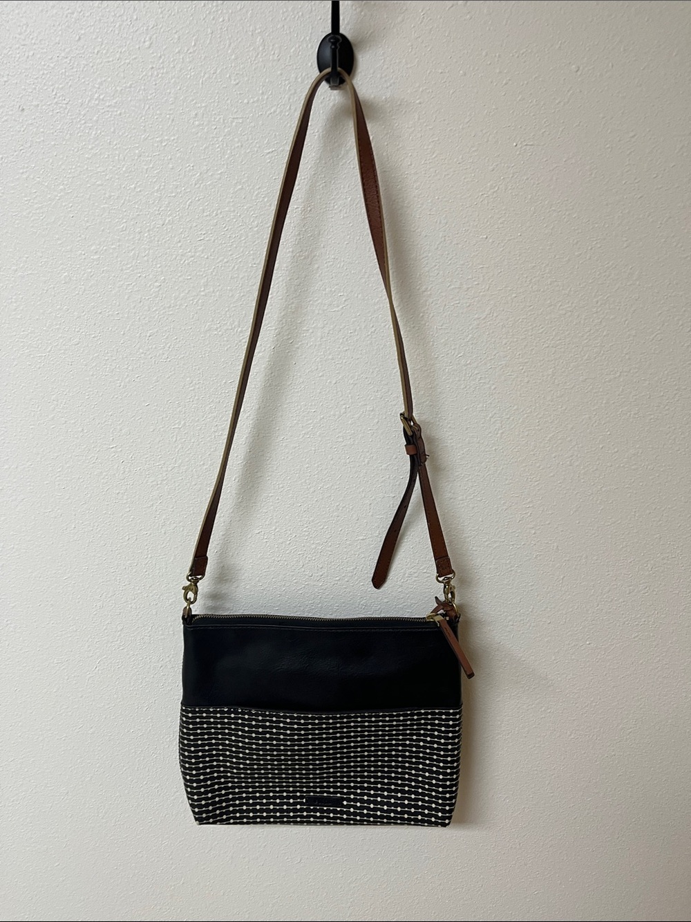 Fossil leather Black/white  and Brown Crossbody Bag with Patterned Front